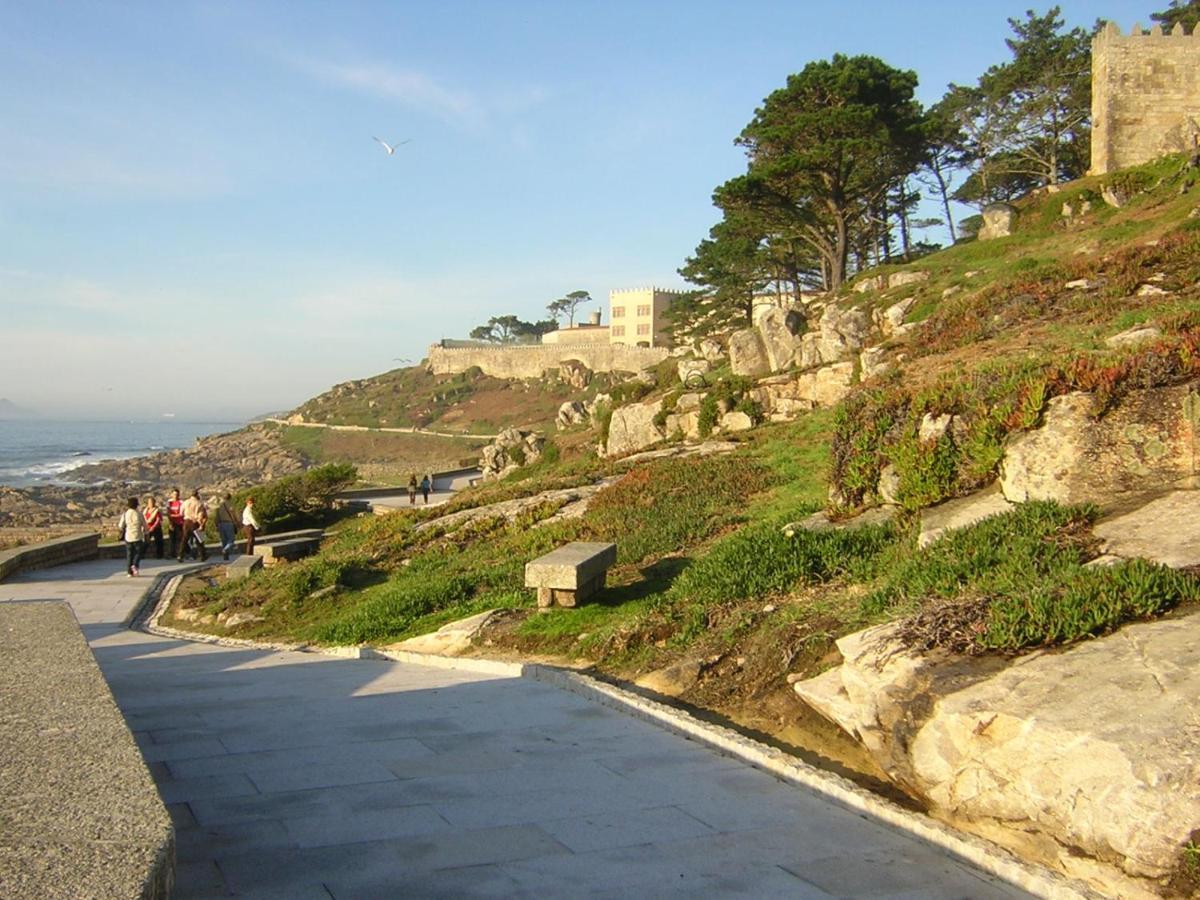 Ladeira Apartment Baiona Bagian luar foto